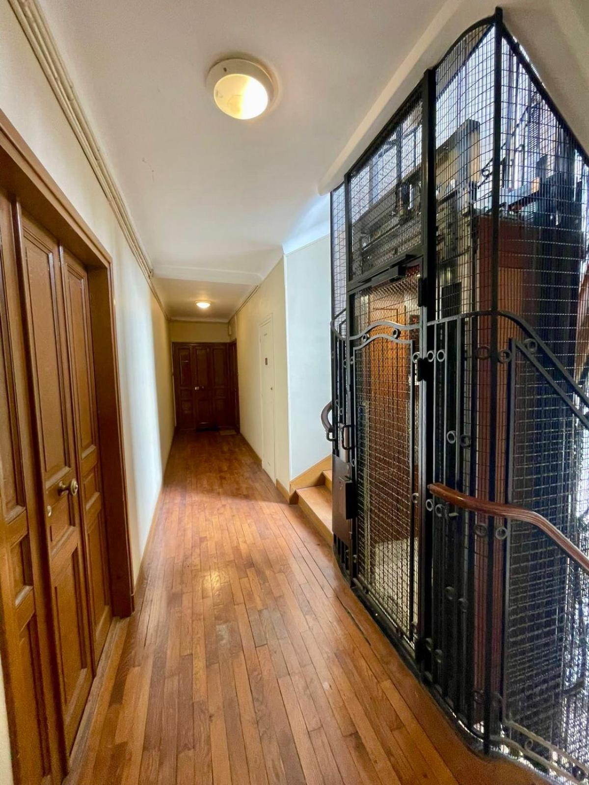 Air Conditioning - Metro 14 - Charming Traditional Style And Modern Access 10 Mn Away From Center Of Paris كليشي المظهر الخارجي الصورة